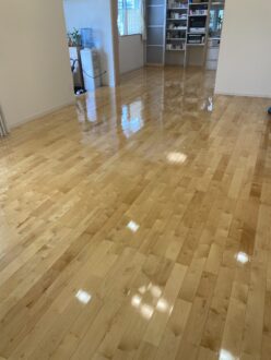 暮らしながらピカピカに。UVコーティングで甦る