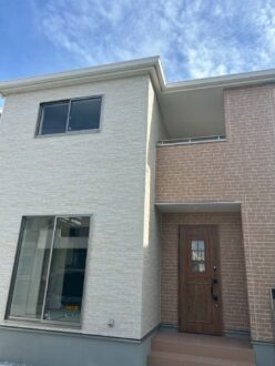 自然なツヤで、上品な床に