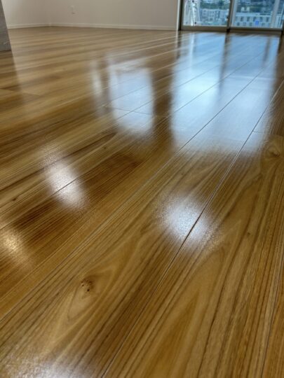 輝きが映える上質なリビングに