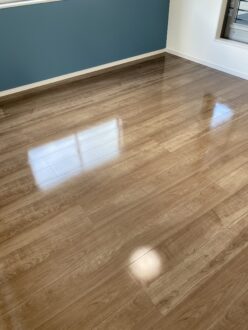 落ち着いたツヤがちょうど良かったです