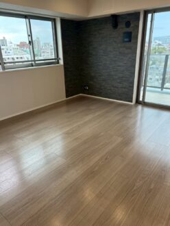 兵庫県西宮市でエコカラットのルドラNXの施工後とガラスフロアコーティング施工後
