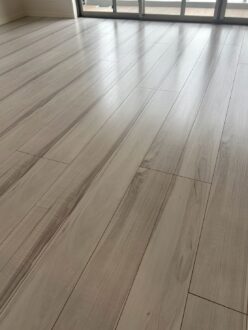滋賀県大津市でガラスフロアコーティングの施工後