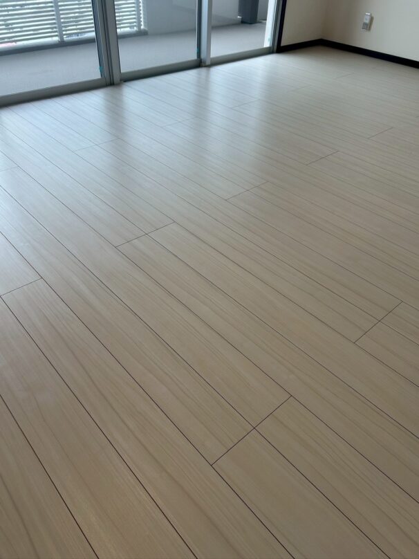 セラミックフロアコーティング施工前のフローリング（奈良県橿原市・新築戸建て）